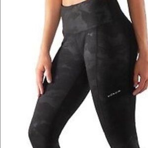 Athena Stay Warm Pant, Black Camo, Medium